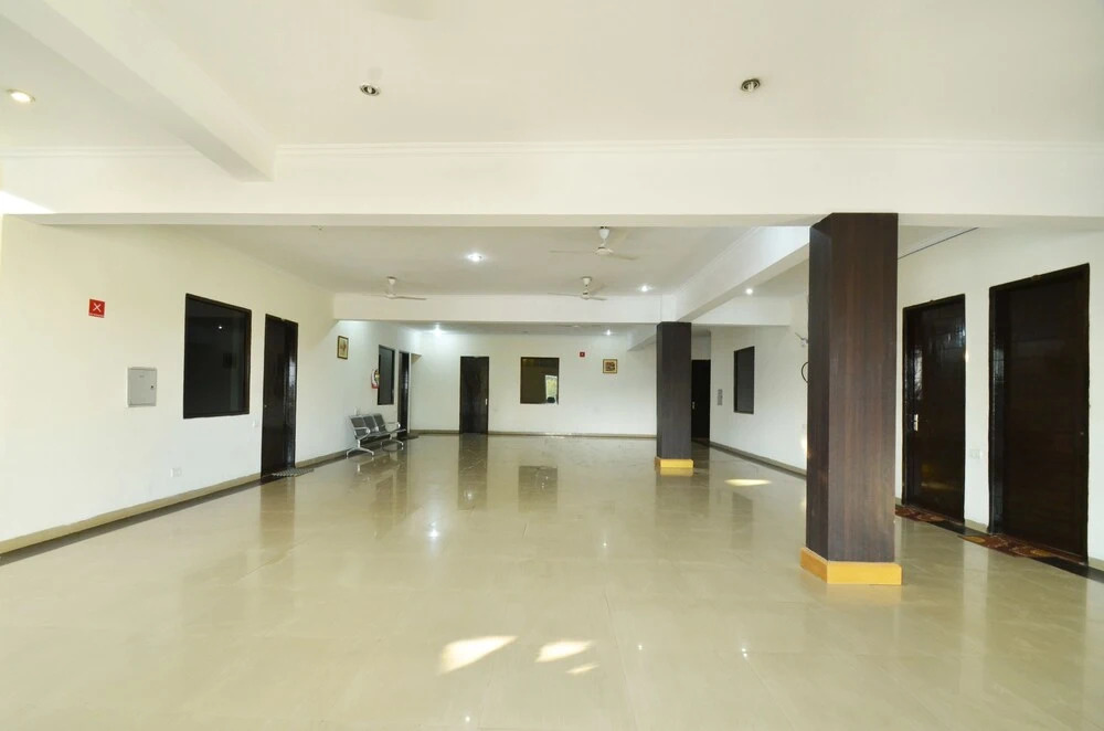 OYO 5026 Preet Hotel