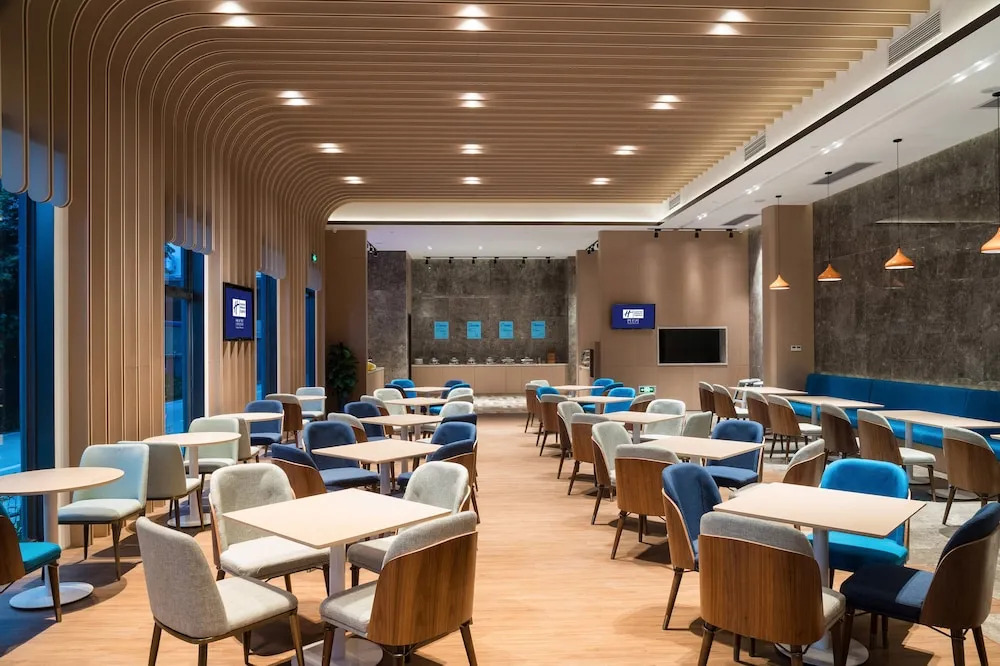 Holiday Inn Express Dongguan Marina Bay