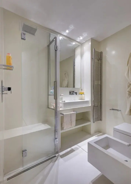 Domus Domitia Luxury House