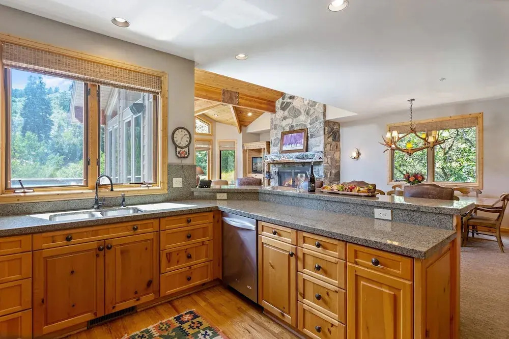 Trail's End Lodge at Deer Valley Resort - Four Bedroom Residence with Spa #18 4 Condo