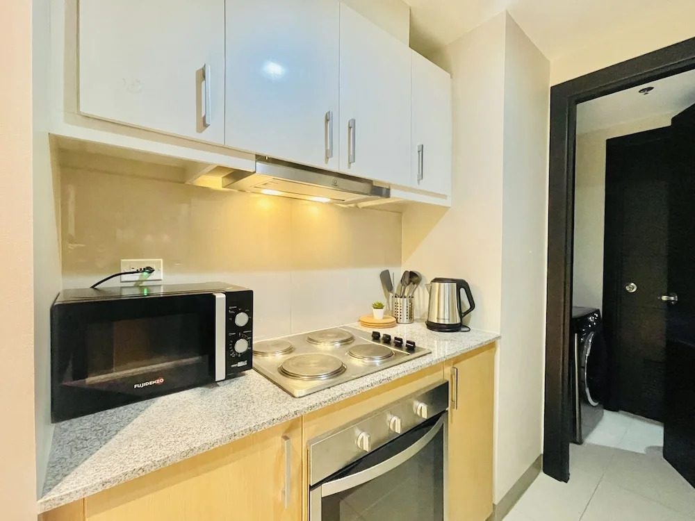 BGC Cosy Nest Uptown Parksuites Tower 1 Near Nice Restaurants and Malls