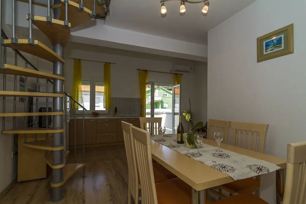 Apartments Ivica