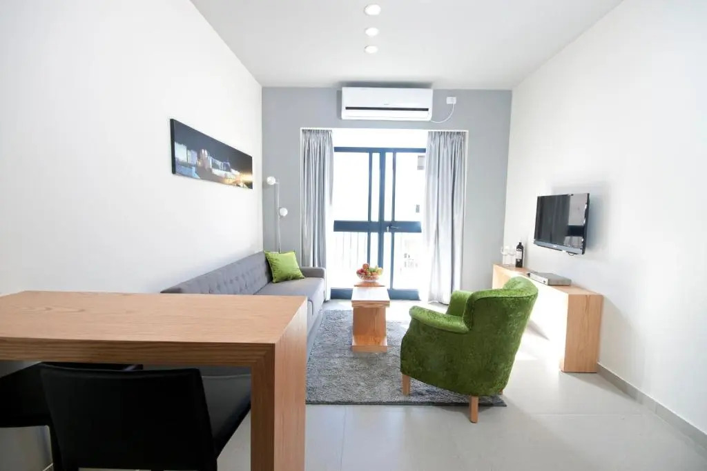 Hillel 11 Hotel