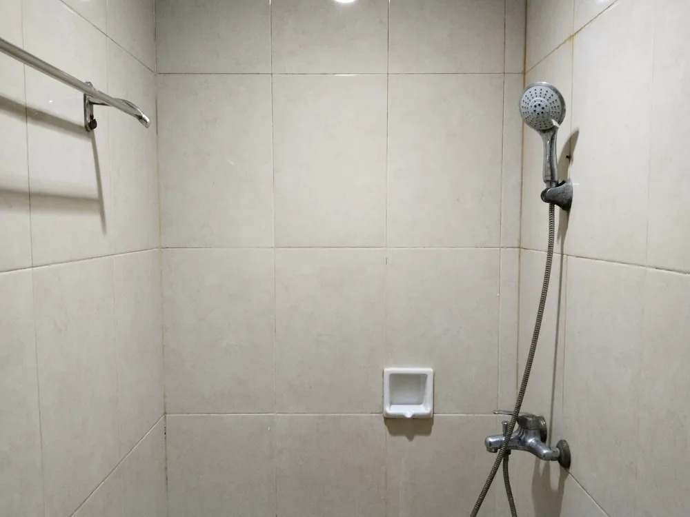 Metro Hotel Bekasi powered by Cocotel