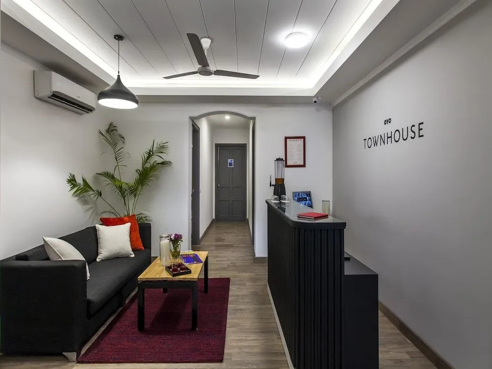 OYO Townhouse 002 Green Park