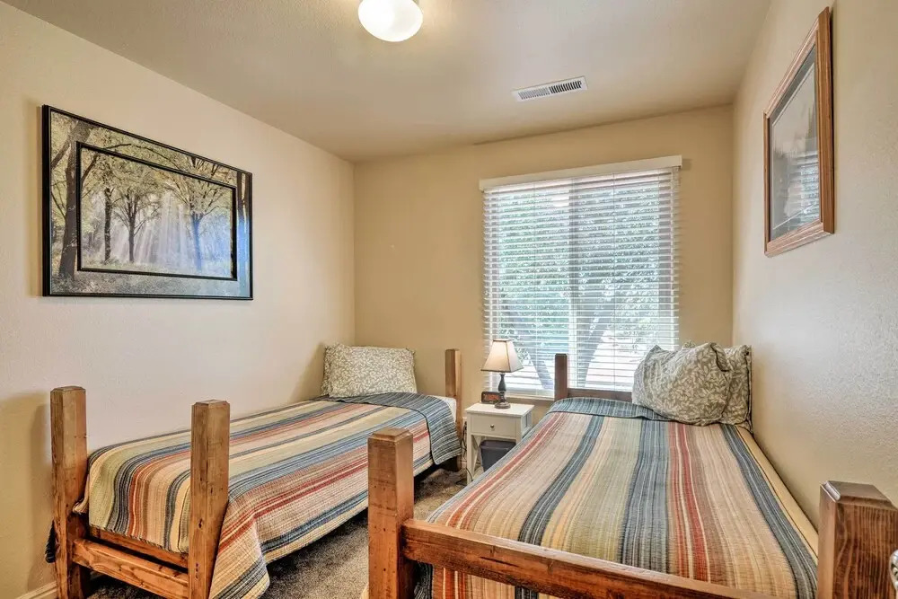 Kanab Condo w/ Pool & AC < 1 Mi to Attractions!