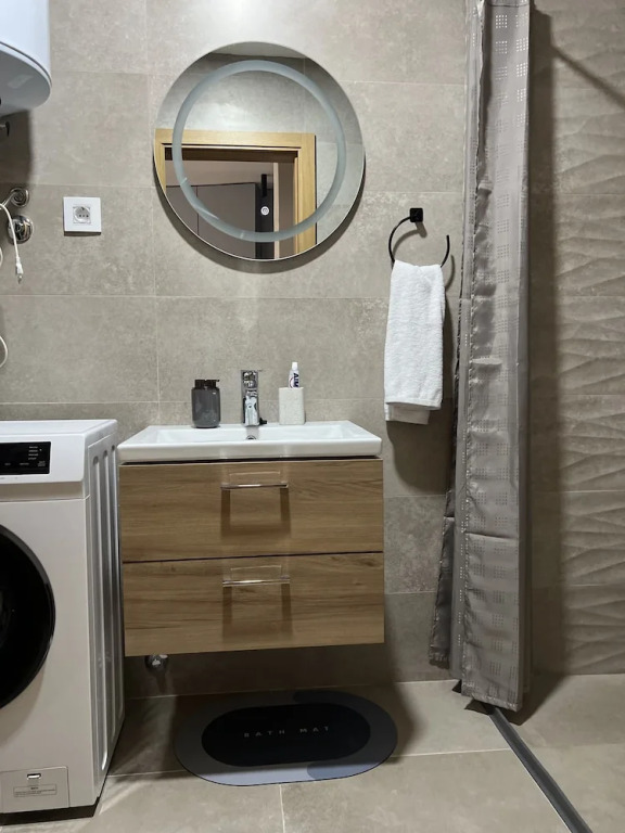 Adriatic Apartment Complex