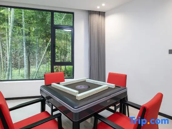 Moganshan Qingheli · INS Style Infinity Pool Countryside Fishing Boutique Stay