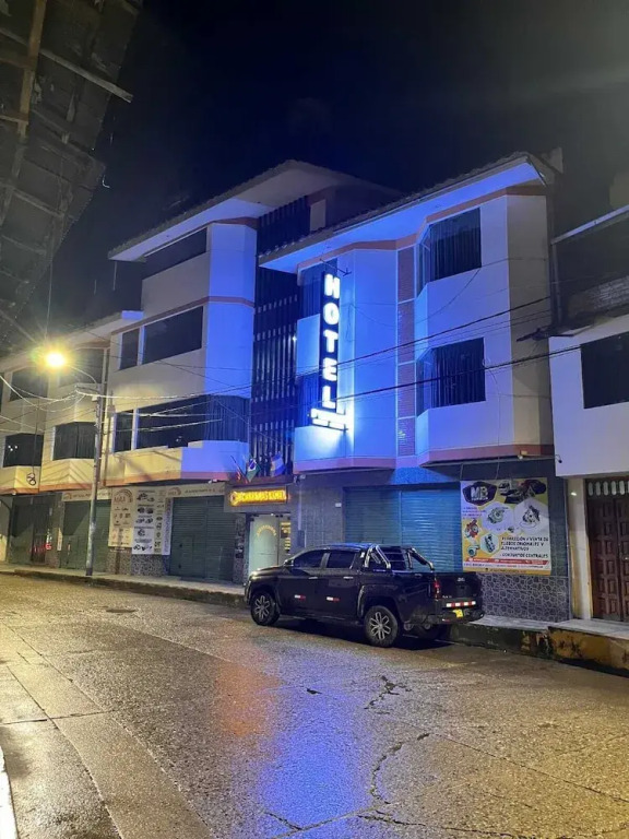 DCardenas Hotel