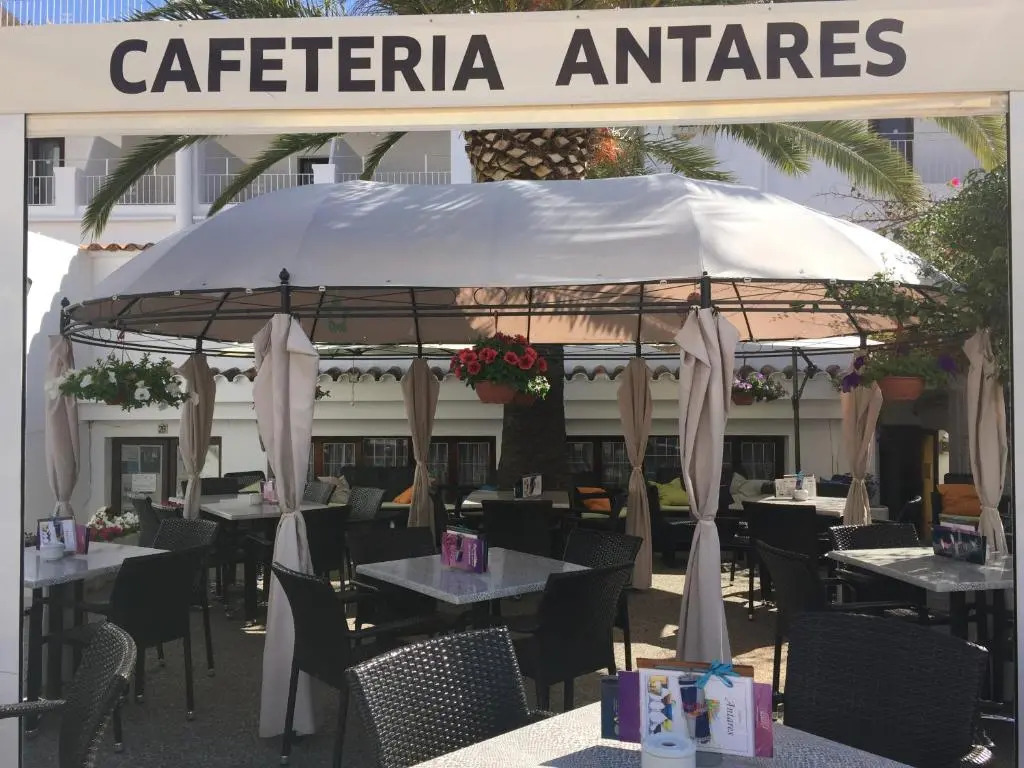 Hotel Antares