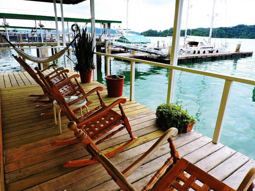 Banana Bay Marina