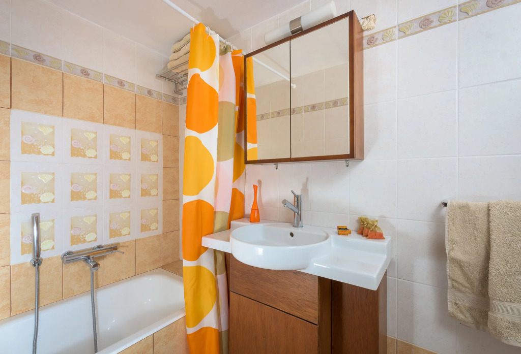 CRISTELIA SEAFRONT & POOL VILLA