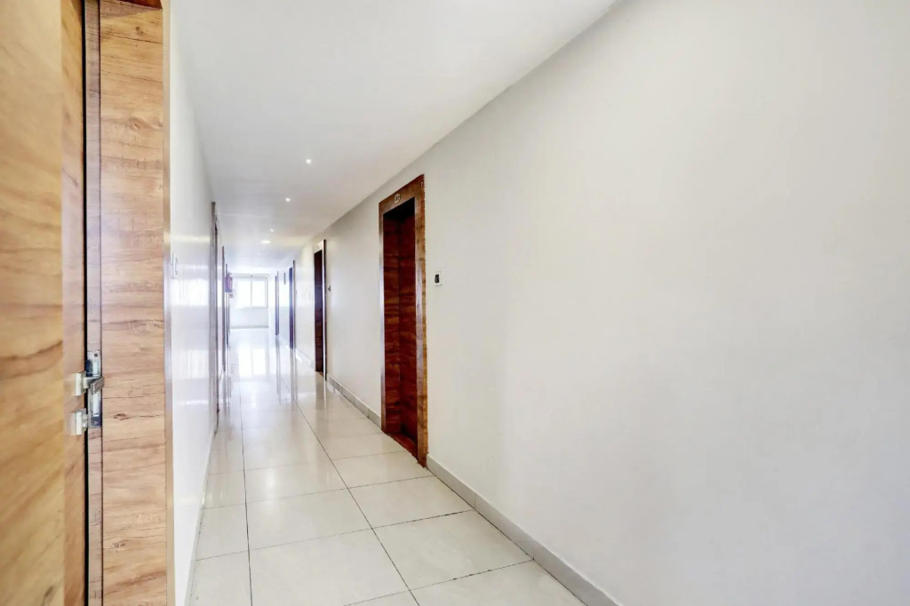 Vasishtha Grand by OYO Rooms