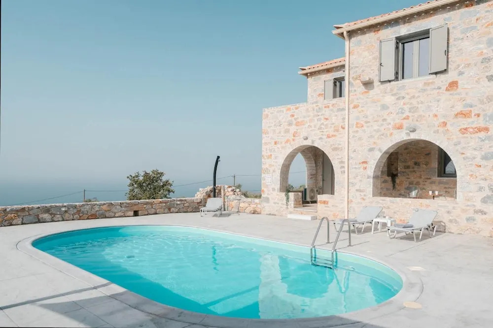 Villa Dioni Ena