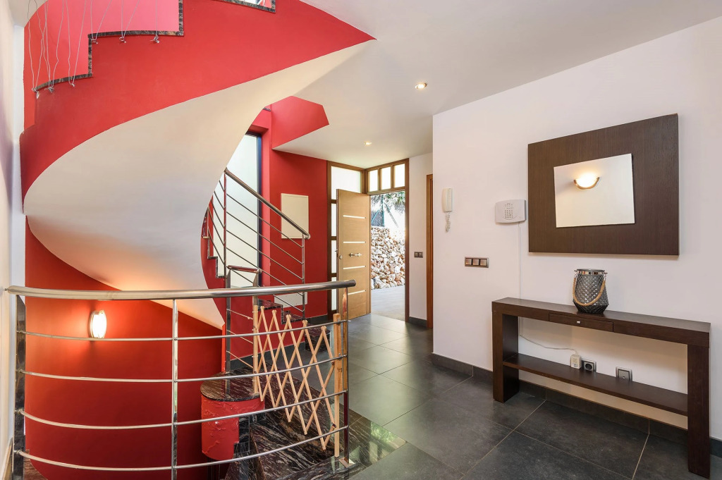 Villa Primasol by Villa Plus