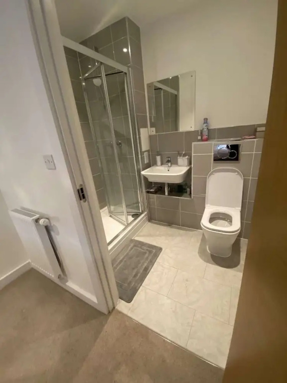1BD Lovely & High End Apartment London