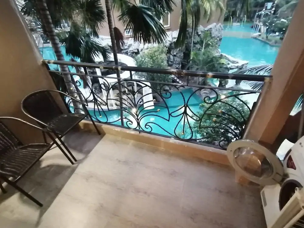 Atlantis Condo Resort pattaya by LJ