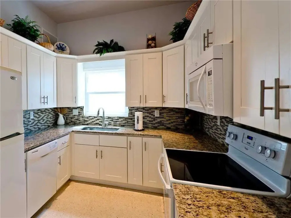 Beachaven 52 - One Bedroom Condo