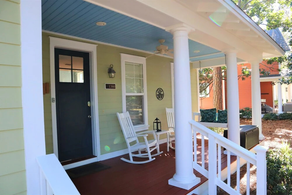 1380 Laurel Grove 3 Bedroom Home by RedAwning