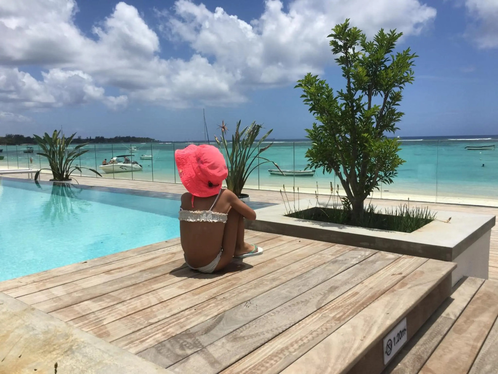 OBiches Beachfront Apartment Trou-aux-Biches