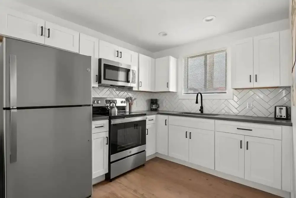 Nashville Hideaway: Close To Music And Fun 2 Bedroom Home