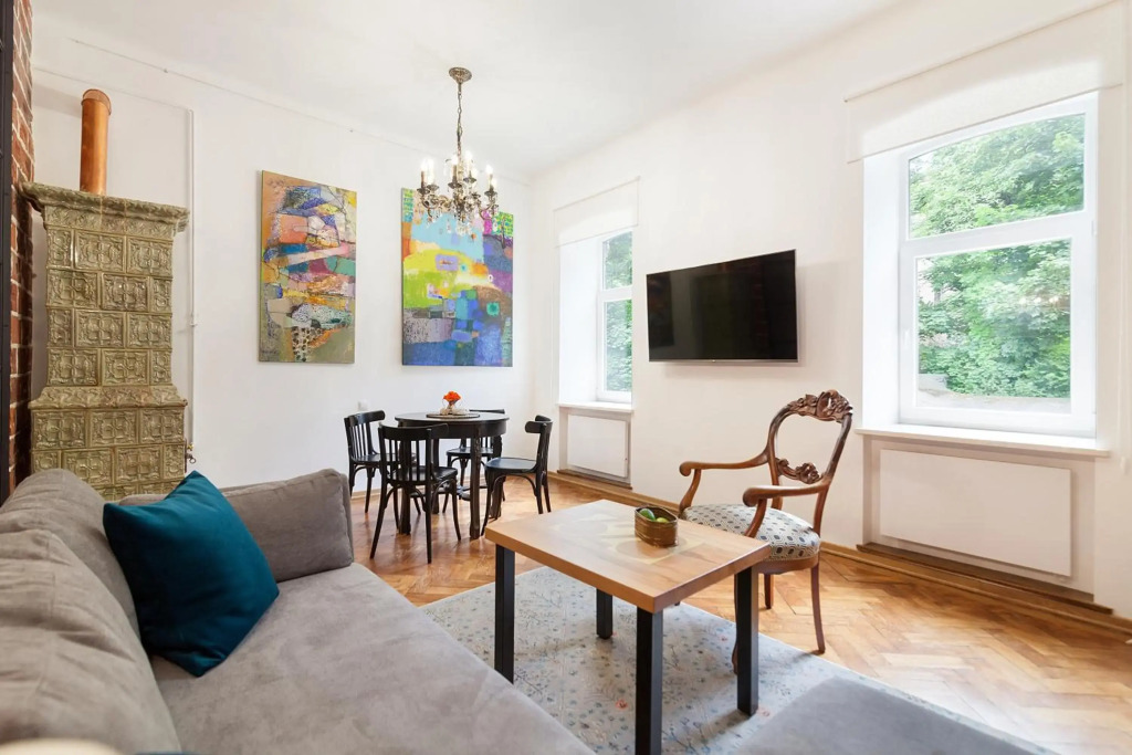 Gallery Art Apartment