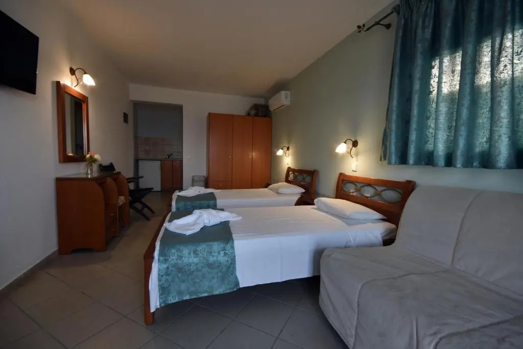 Kiwi Hotel