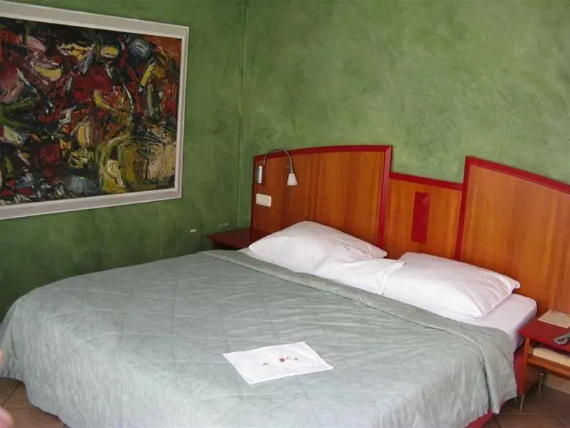 Hotel Mado