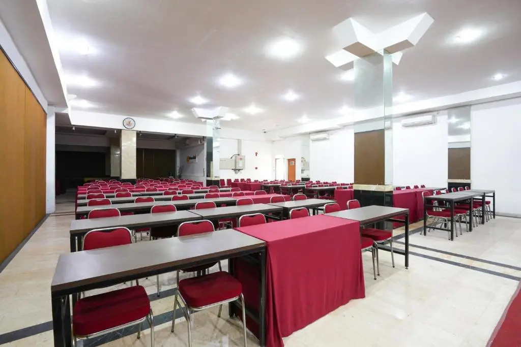 Avi Hotel Surabaya