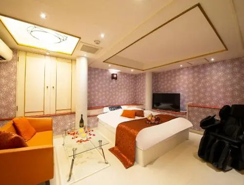 Hotel Gee