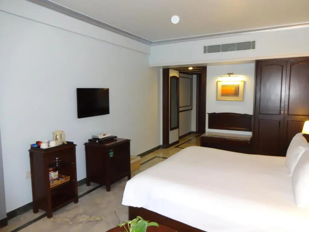 Radha Regent, Chennai