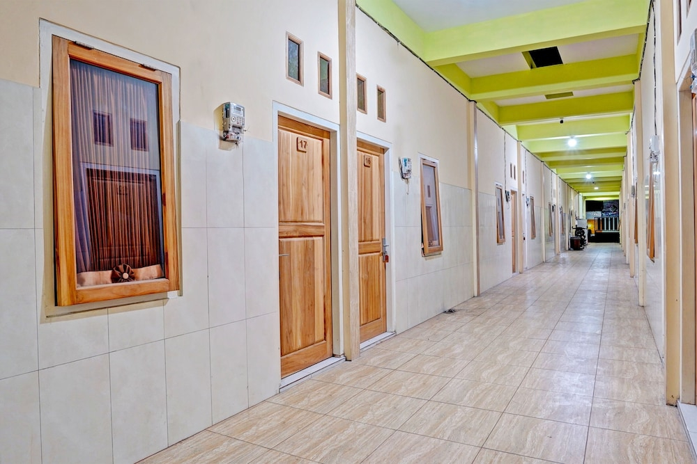 OYO Life 91884 Kost Kusuma Dewi Syariah