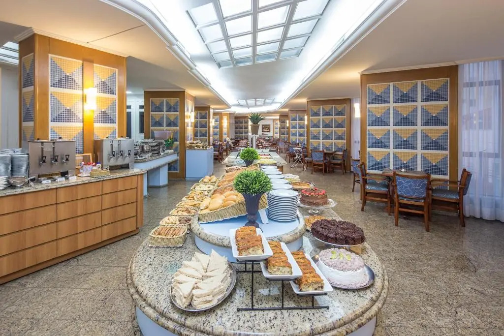 Hotel Dsintra