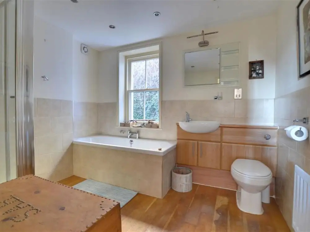 Modern Holiday Home in Hastings Kent With Garden