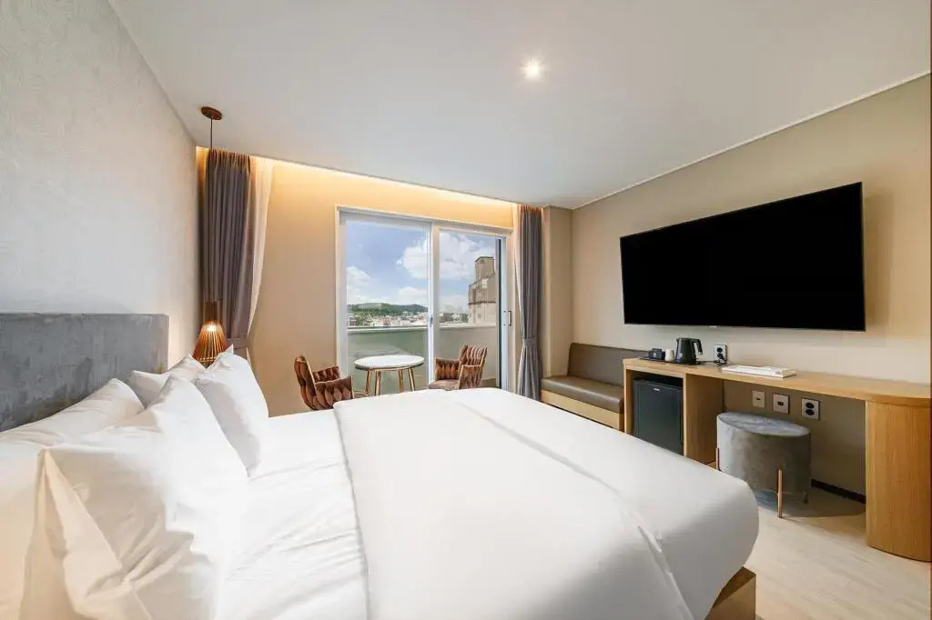 Bally Hotel