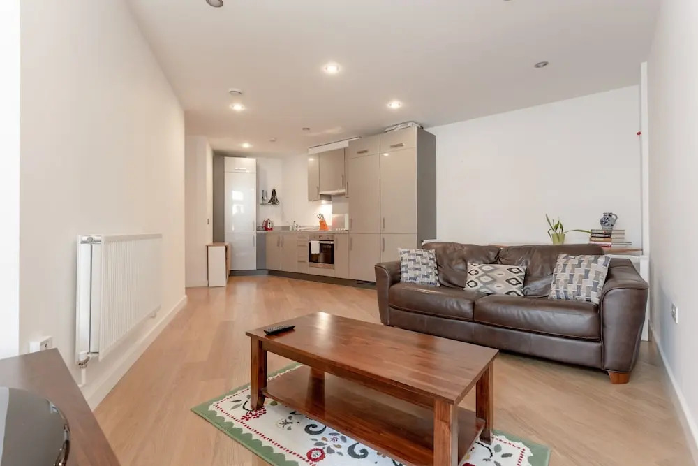 Stunning 2 Bedroom Property near Limehouse