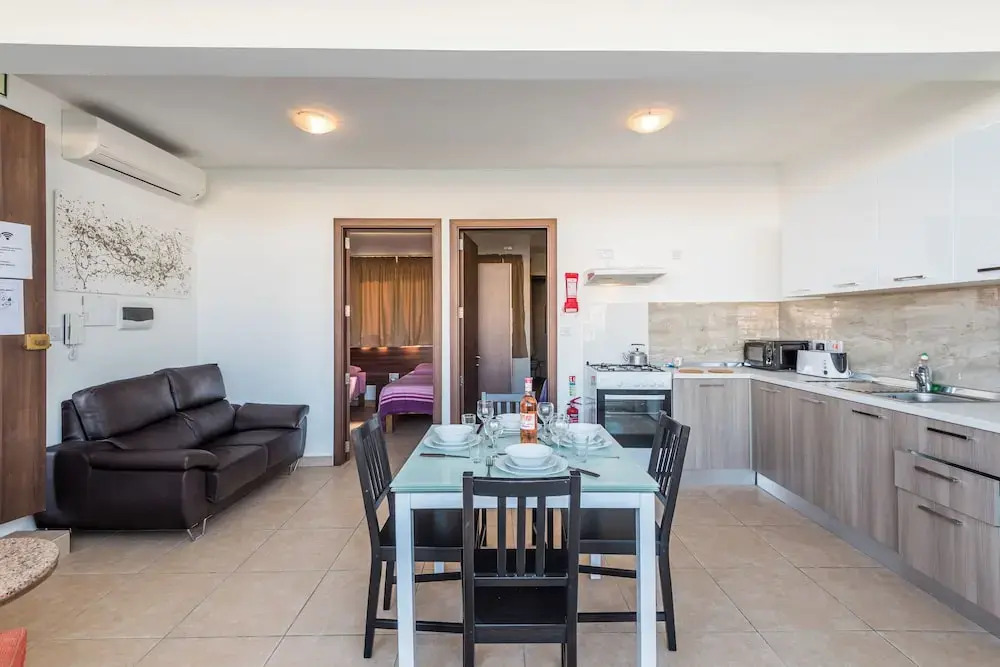 Blue Harbour 5 - 2 Bedroom Seafront Penthouse With Stunning Seaviews