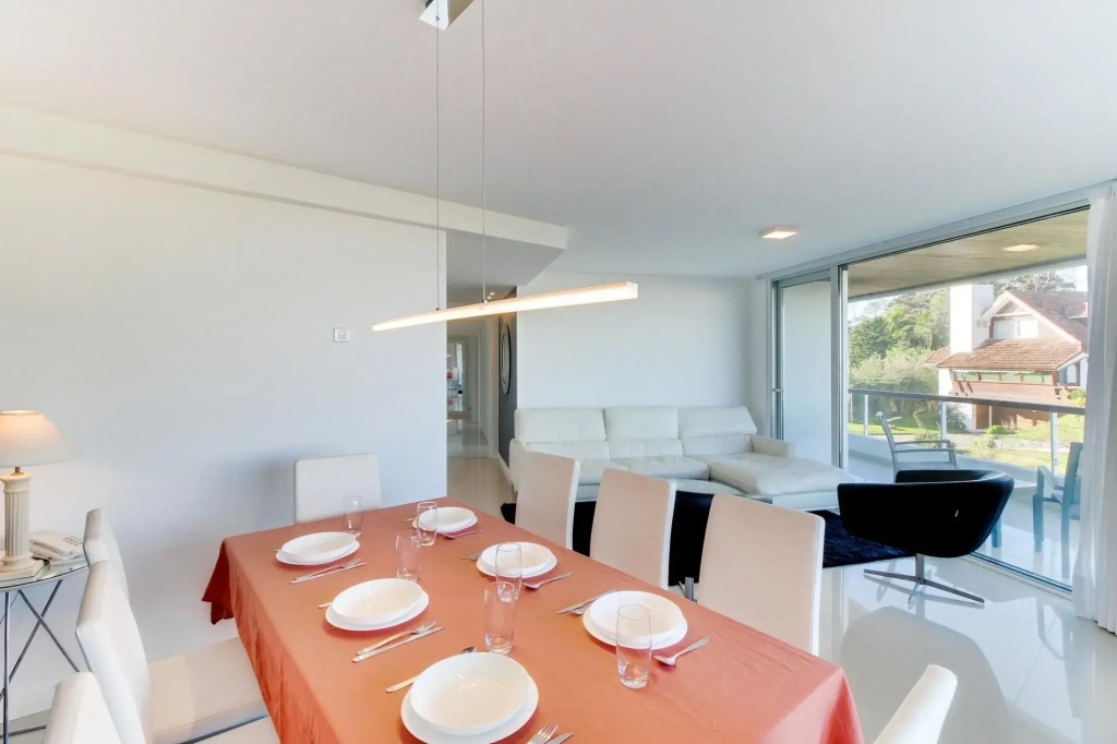 Oceana Suites Isabel ∙ Suite 204