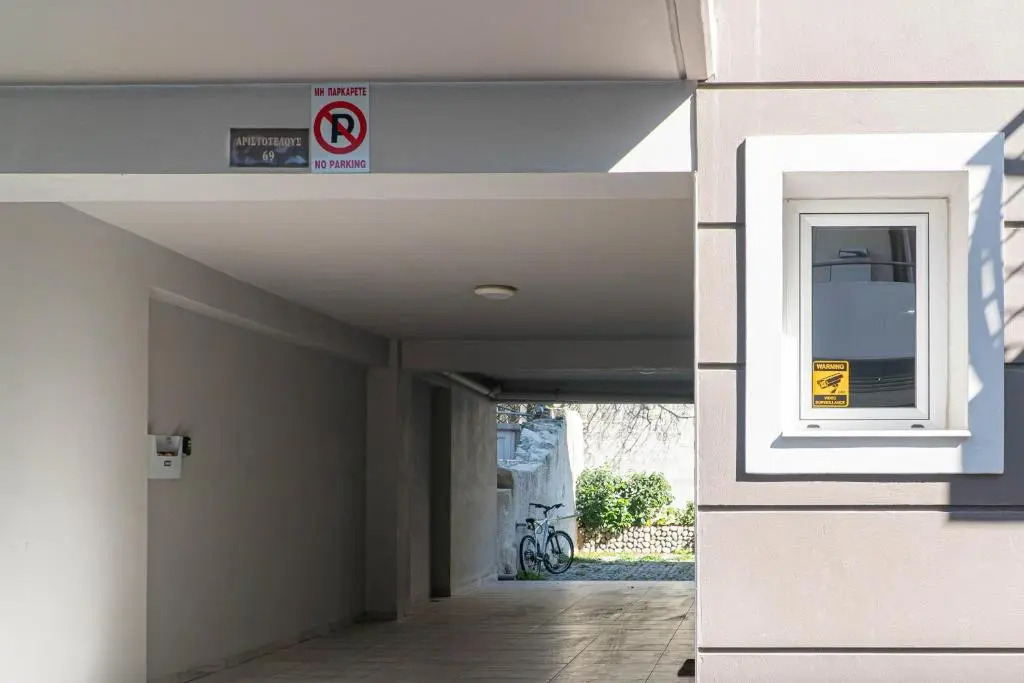 Kate's Luxury Apartment with Private Parking
