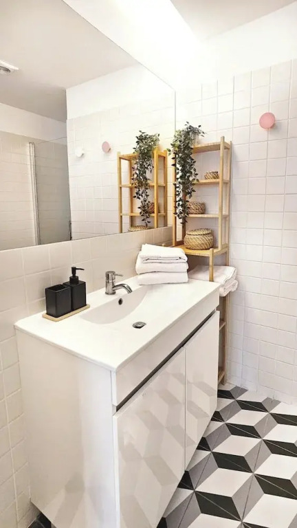 Frs002 Floresold Town: Elegant Studio W/ Patio