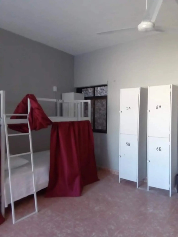 Posada Y Hostal Del Parque - Hostel