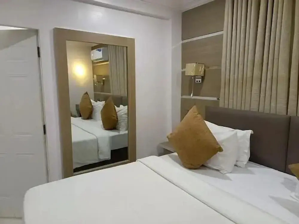 Haris Hotel