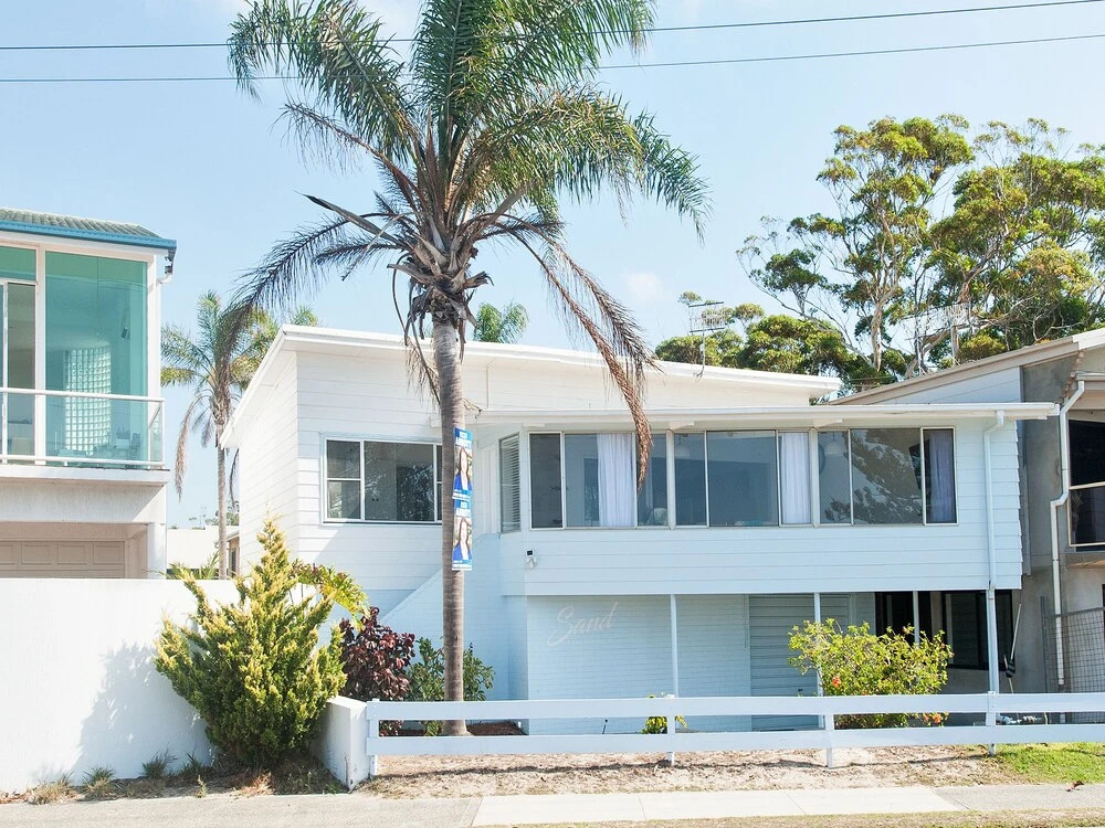 Sand Beach House - breathtaking view, and amazing position directly opposite the beach!