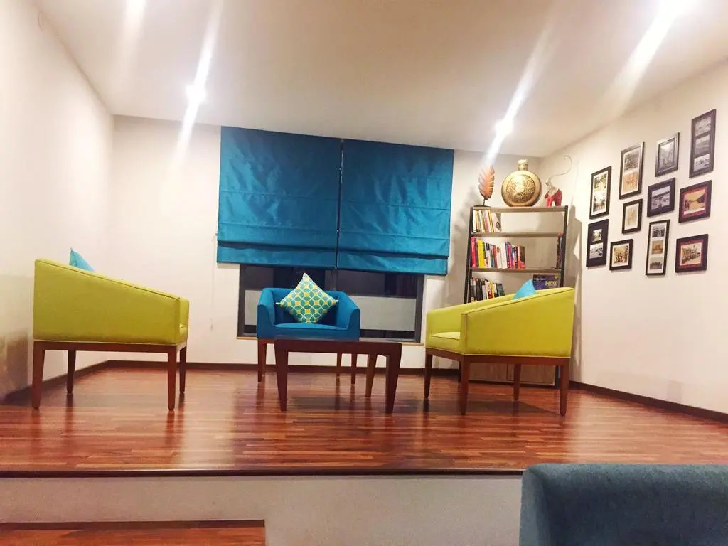 Aura Corporate Suites
