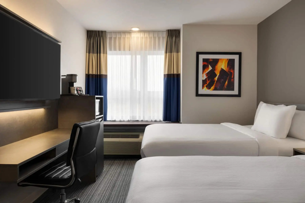 Microtel Inn & Suites by Wyndham Boisbriand
