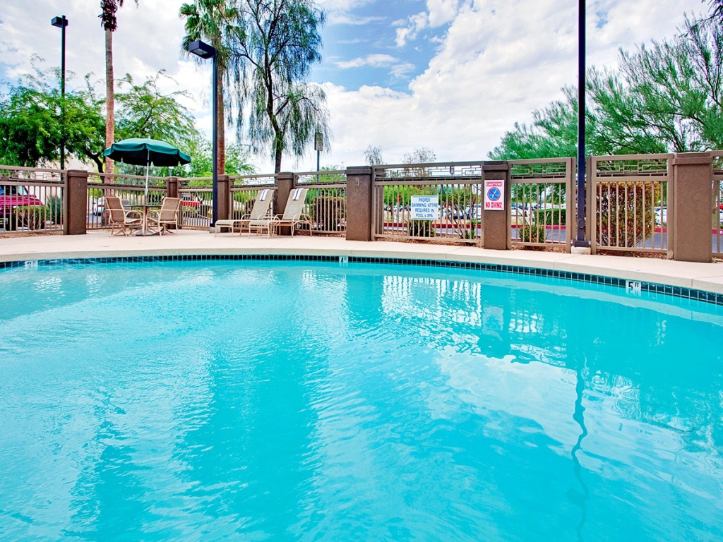 Holiday Inn Express Peoria North - Glendale by IHG