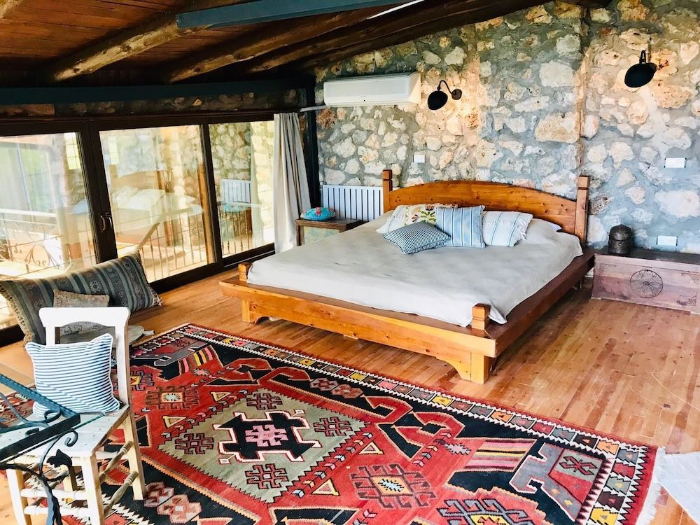 Kale Lodge