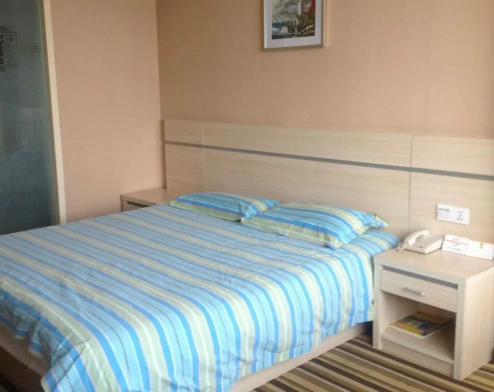 Super 8 Hotel