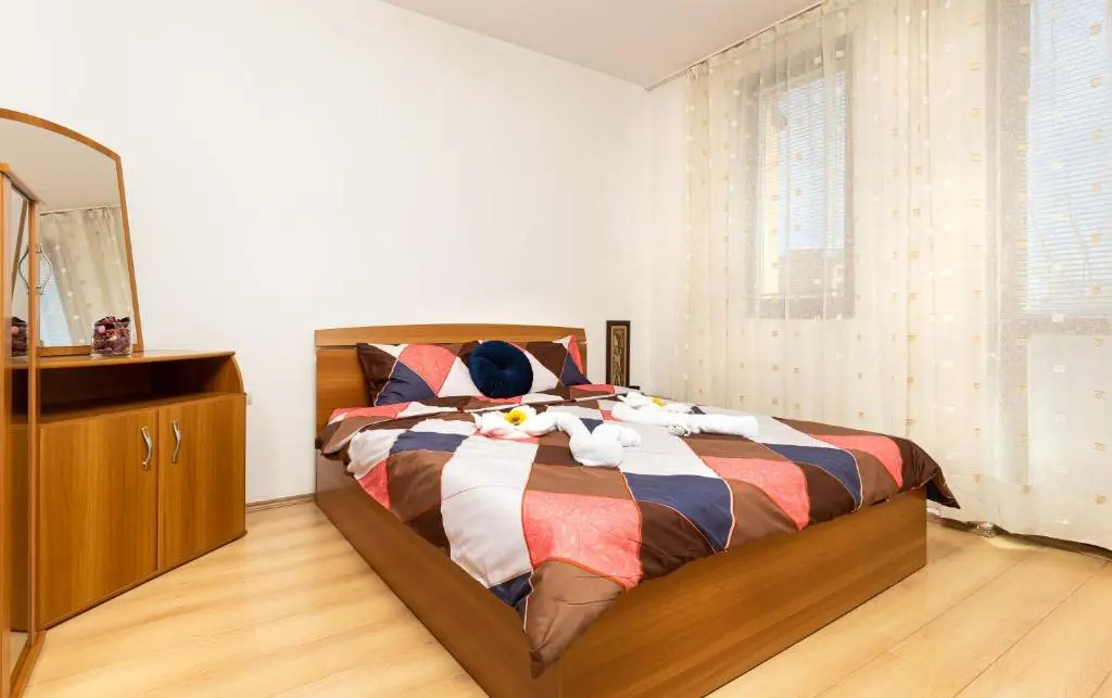 Lovely 1BD Apartment close to the Summer Theatre