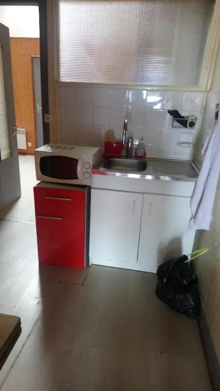 gîte 4 pièces,6 couchages,centre ville Sancoins wifi gratuite,lave linge, lave vaisselle